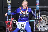 Kerstin Meyer gewinnt bei den BMX Grand Nationals in den USA